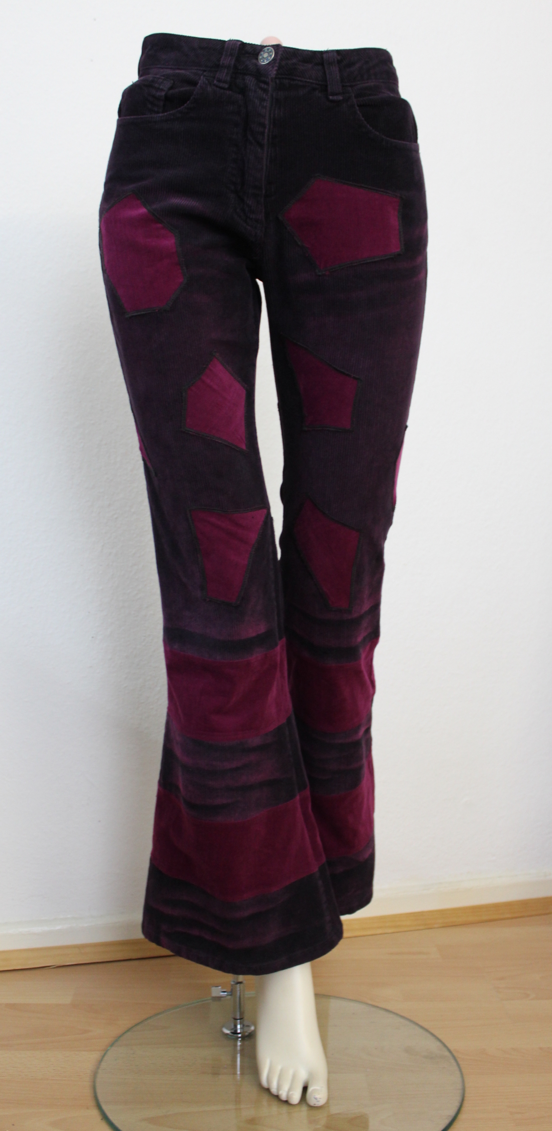 Upcycling Cordschlaghose schwarz/pink