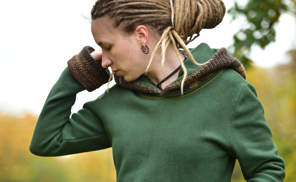 Hoodie Woody mit Häkelkapuze