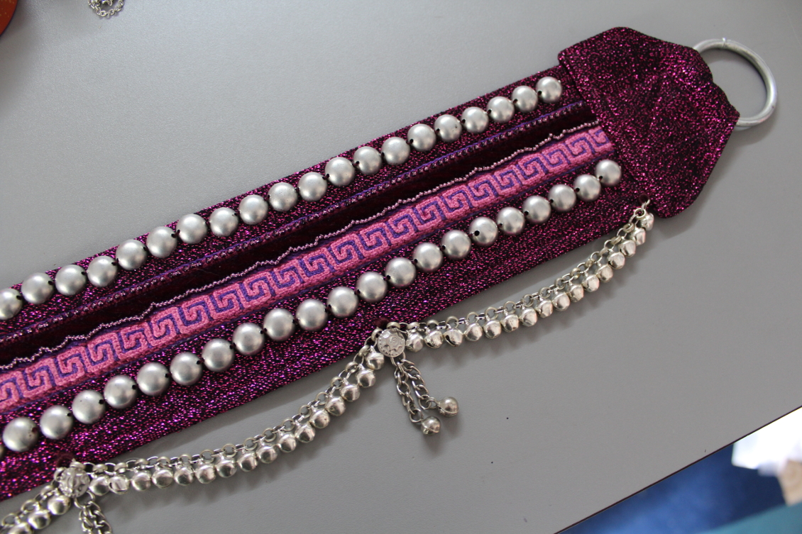 Tribal Gürtel pink